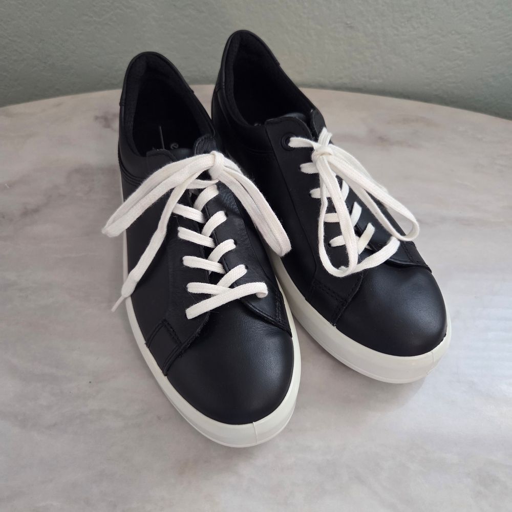 Ecco Black Leather Sneakers with White Laces